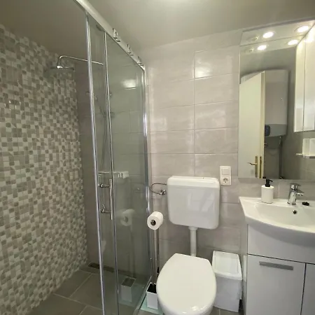 Affittacamere And Surdic Valun