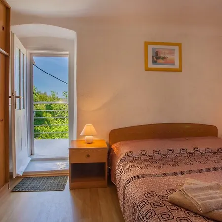 And Surdic Penzion 3*