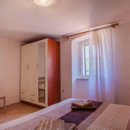 Gostinjska kuća And Surdic 3*