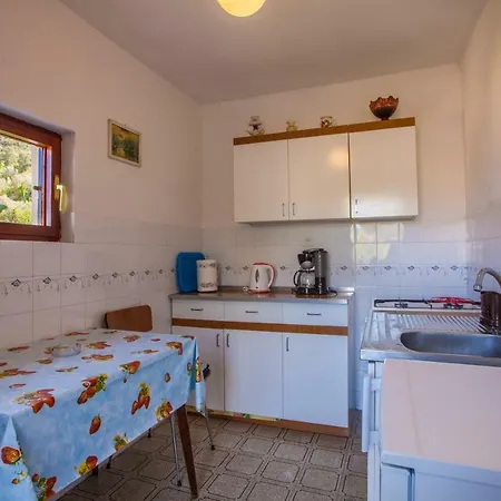 Gostinjska kuća Surdic 3*