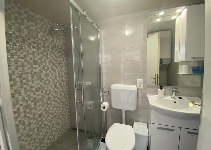 Pensjonat Apartment&room Surdić Valun