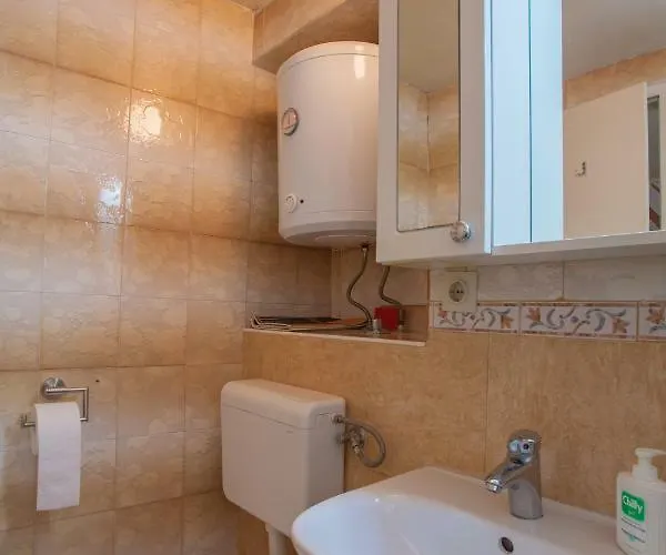 Apartment&room Surdić Valun