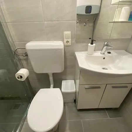 And Surdic Vendégház