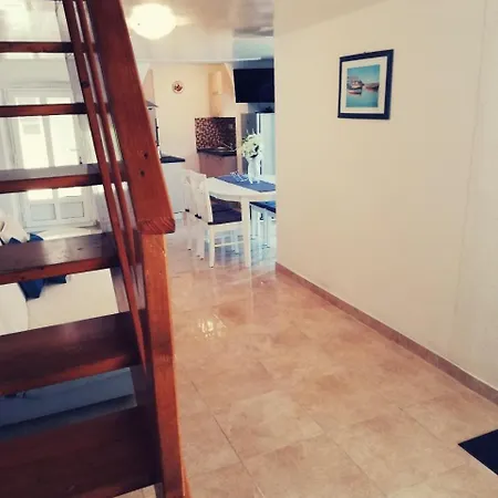 And Surdic Vendégház 3*