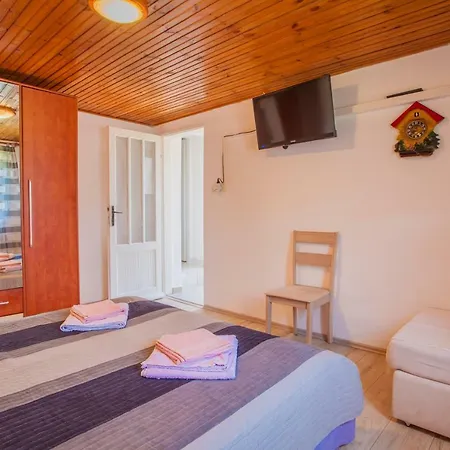 And Surdic Vendégház 3*