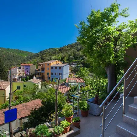 Surdic Guest house 3*